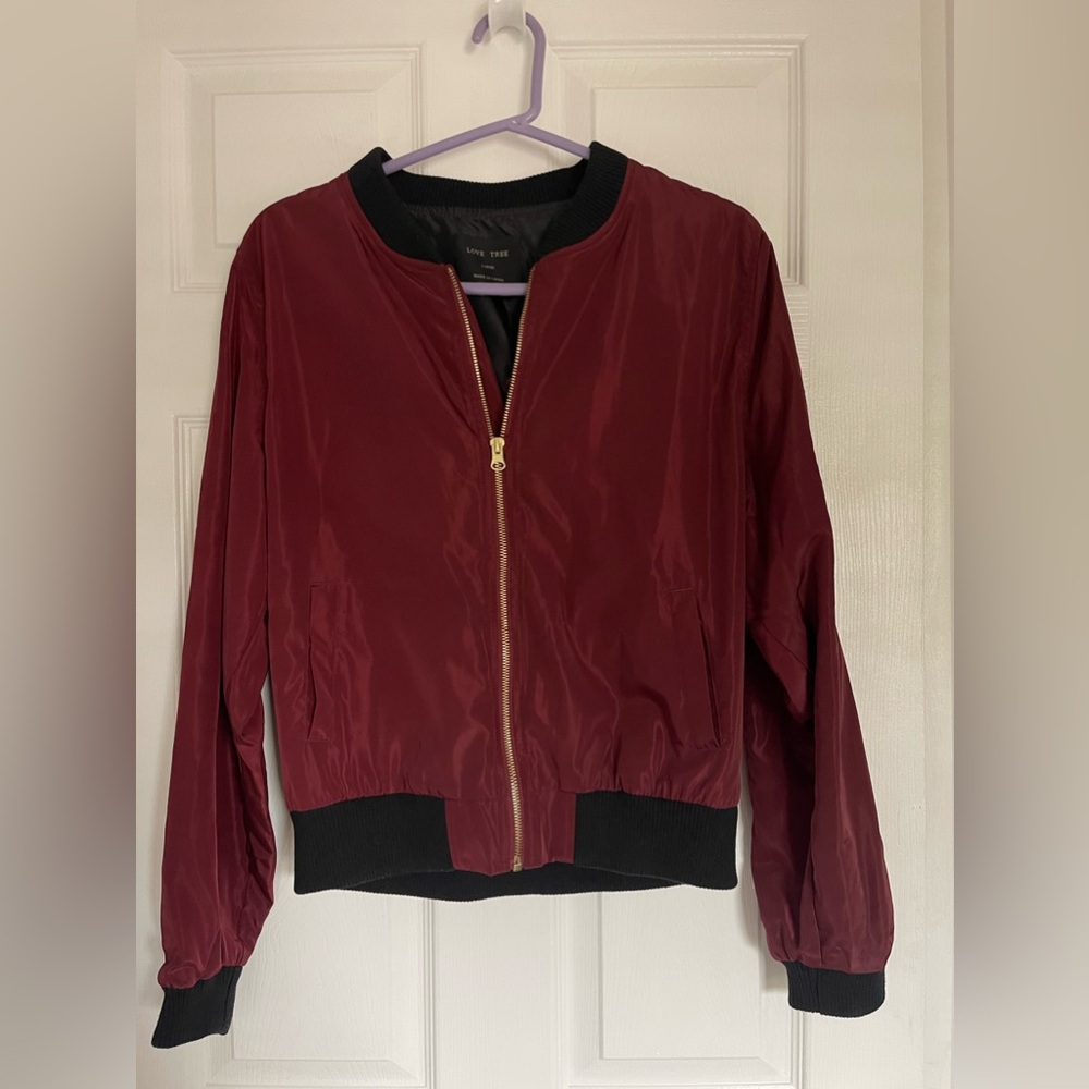 Maroon windbreaker jacket | Size: large but fits like a small